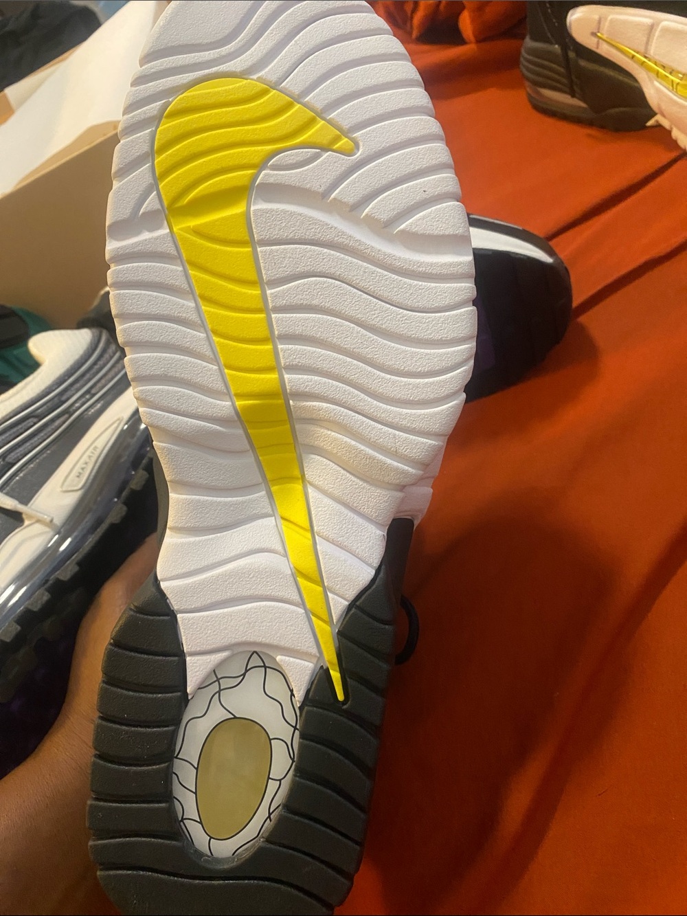 Nikes - Picture 10 of 10